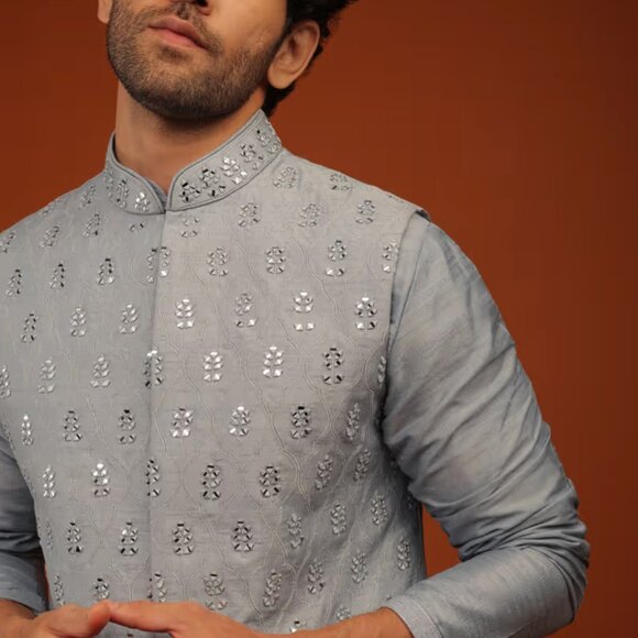 BRAND NEW Harbor Grey Nehru Jacket And Kurta Set In Art Silk KALKI Size M/38 - Picture 1 of 7